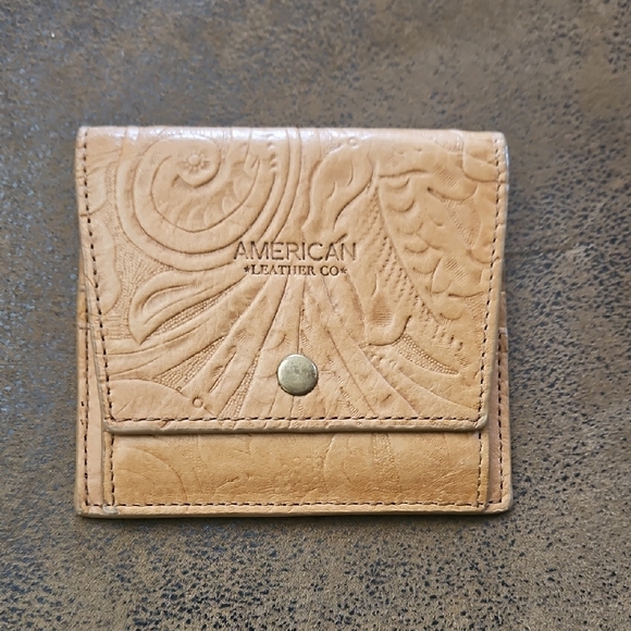 American Leather Co. Tan Wallet - Picture 1 of 6